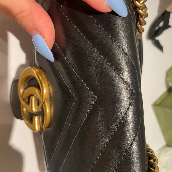 Gucci Marmont Mini Shoulder Bag - Picture 7 of 17